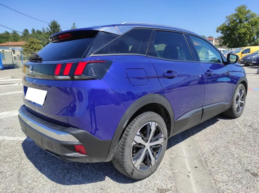 Peugeot 3008 1.5 BLUEHDI 130 ACTIVE Image 2