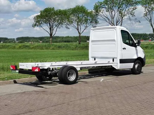 Mercedes-Benz Sprinter 519 CDI 3.0 LTR 6 CYL! Image 3