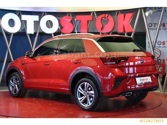 Volkswagen T-Roc 1.5 TSI R-Line Image 2